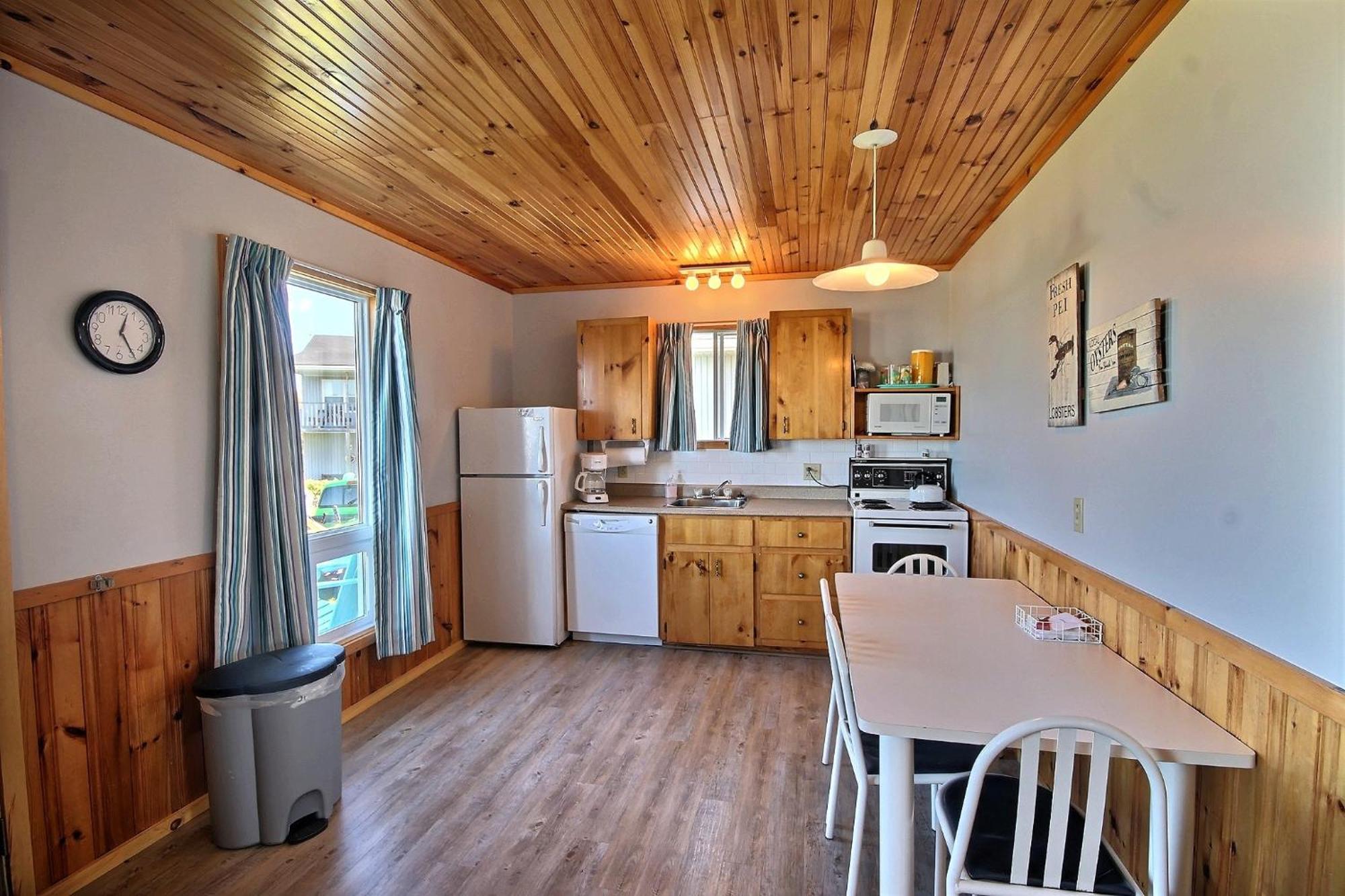 Cavendish Bosom Buddies Cottage Resort Room photo