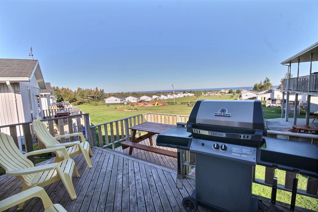 Cavendish Bosom Buddies Cottage Resort Exterior photo